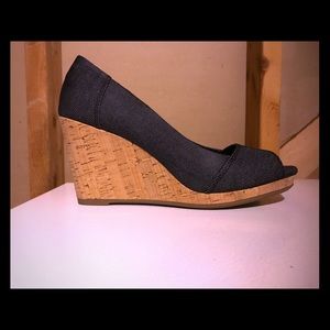 Toms wedge